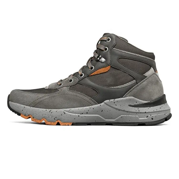 China OEM ODM Service New High Quality Outdoor Hard-Wearing Anti-Odor Anti-Slippery Snow Shoes for Men Featured Image