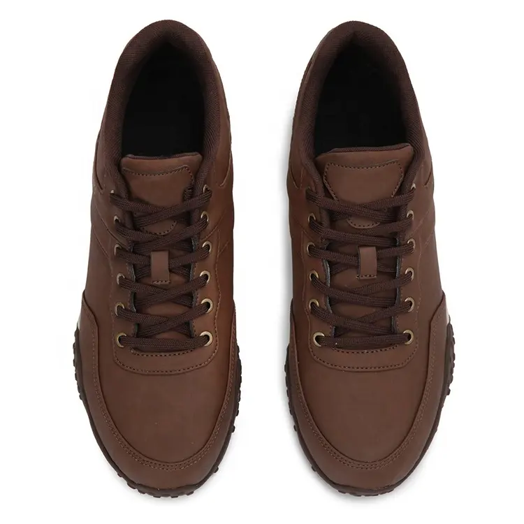 China  Hot Selling Low Price Customized Logo Brown MD Rubber Anti-slippery Light Weight Brand Casual Shoes for Men